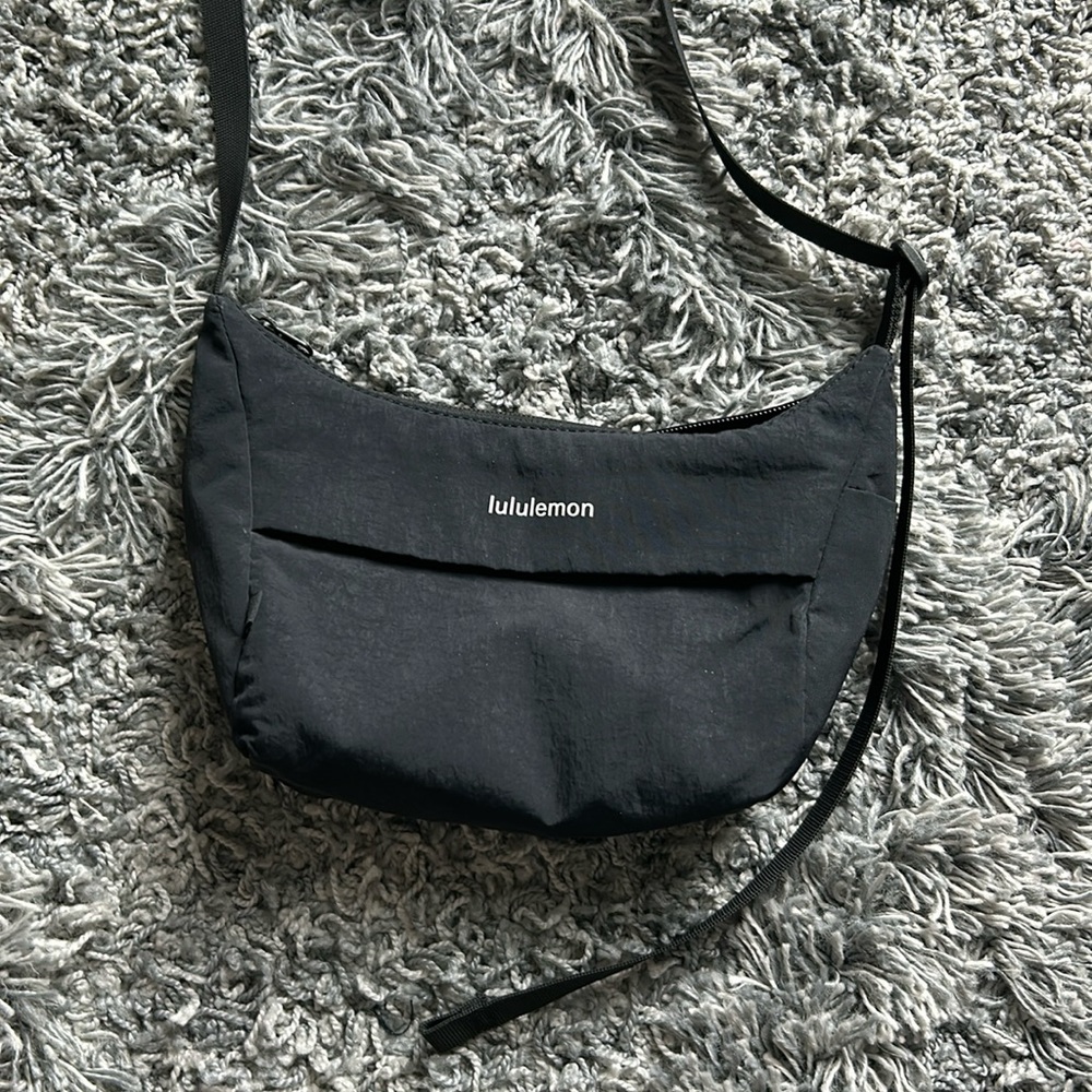 Lululemon crossbody bag